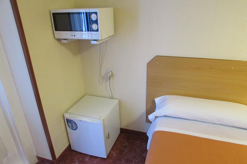 Hostal Prim Madrid Eksteriør bilde