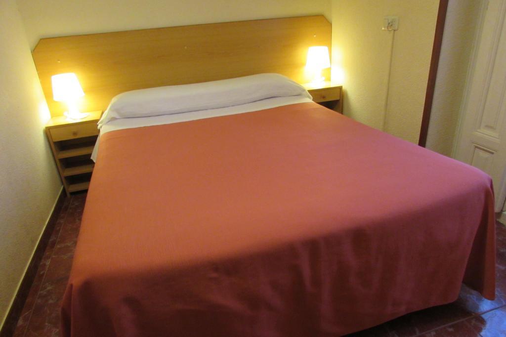 Hostal Prim Madrid Eksteriør bilde