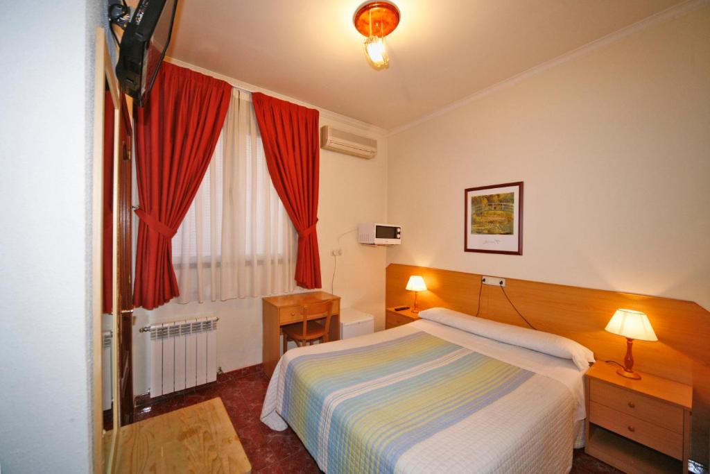 Hostal Prim Madrid Eksteriør bilde